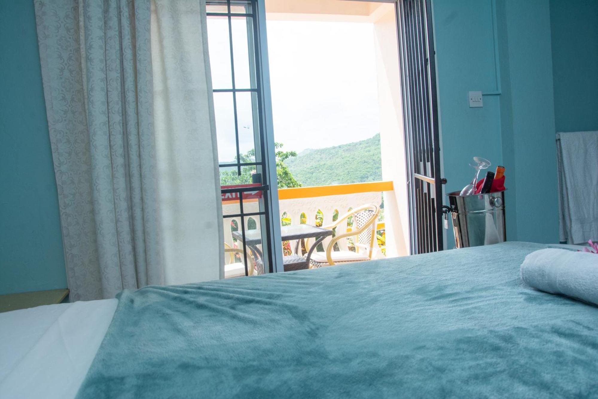 Mountain View Apartments Gros Islet Eksteriør billede