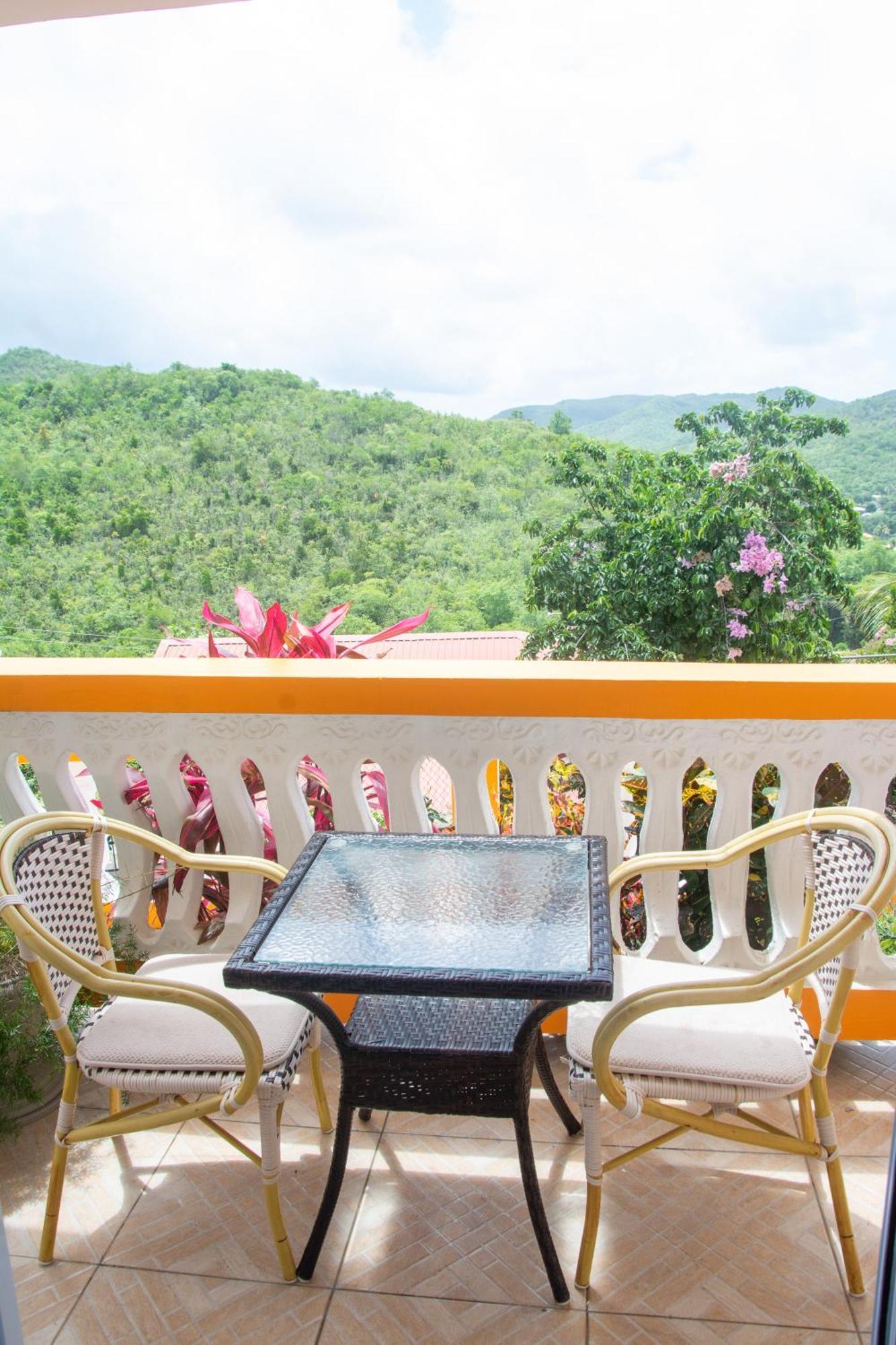 Mountain View Apartments Gros Islet Eksteriør billede