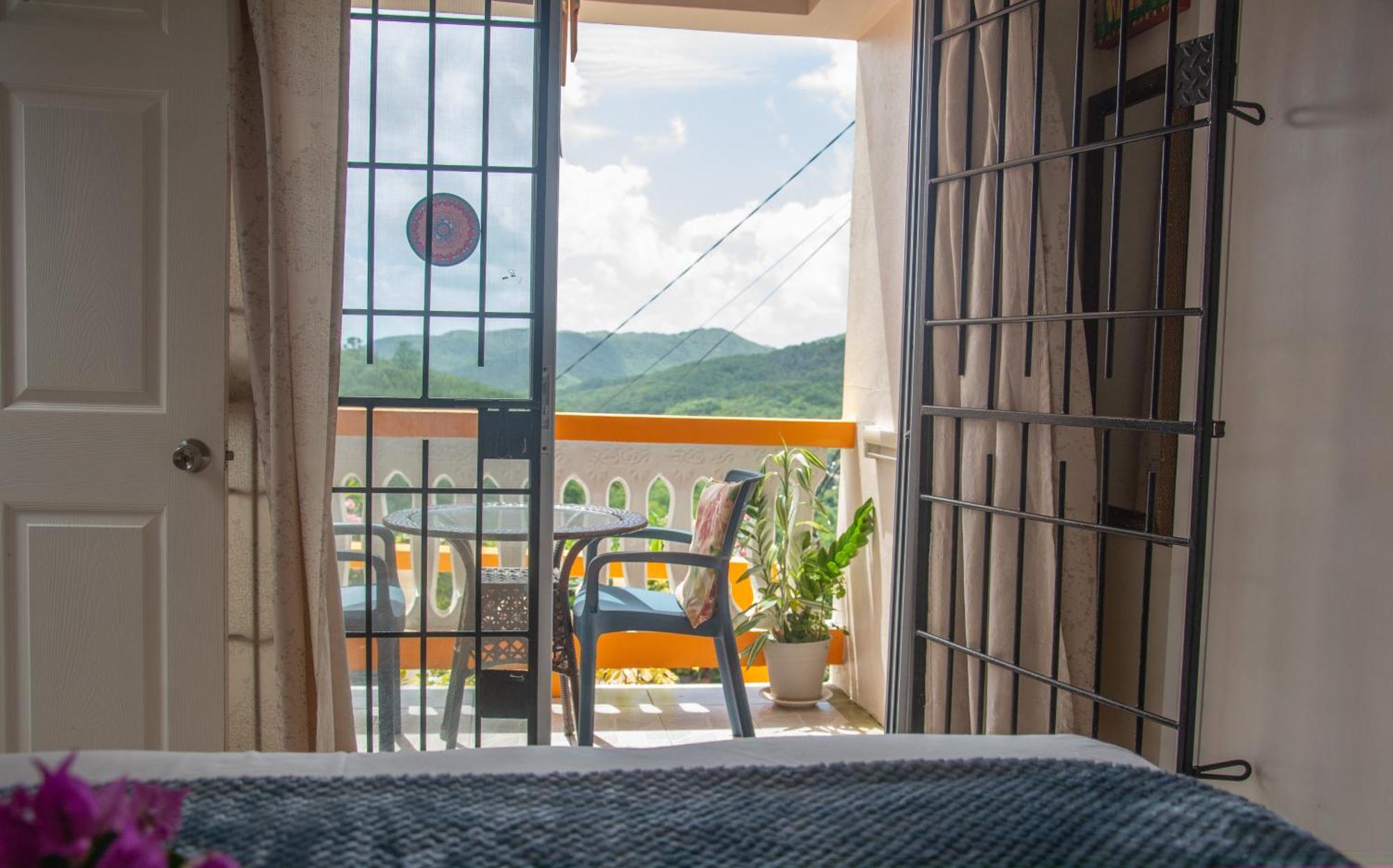 Mountain View Apartments Gros Islet Eksteriør billede